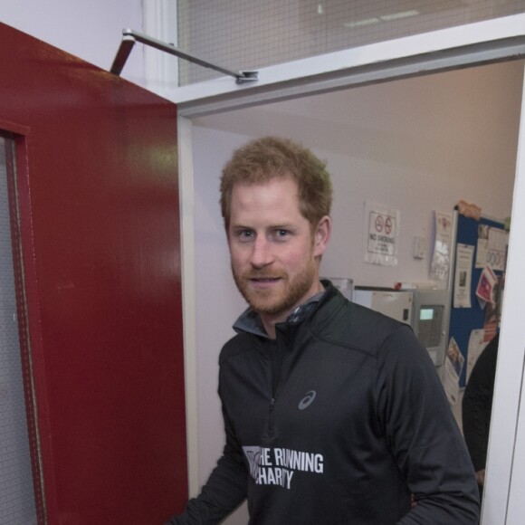 Le prince Harry a visité le 26 janvier 2017 un foyer Depaul à Willesden (nord-ouest de Londres), que sa mère Lady Di avait inauguré en 1995, pour rencontrer de jeunes SDF épaulés par l'association The Running Charity et faire, après un bon échauffement, quelques foulées avec eux.