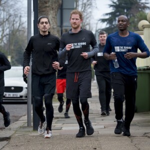 Le prince Harry a visité le 26 janvier 2017 un foyer Depaul à Willesden (nord-ouest de Londres), que sa mère Lady Di avait inauguré en 1995, pour rencontrer de jeunes SDF épaulés par l'association The Running Charity et faire, après un bon échauffement, quelques foulées avec eux.