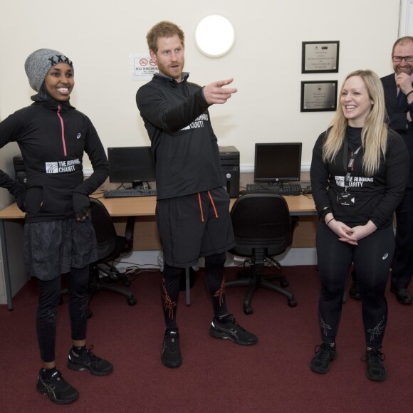 Le prince Harry a visité le 26 janvier 2017 un foyer Depaul à Willesden (nord-ouest de Londres), que sa mère Lady Di avait inauguré en 1995, pour rencontrer de jeunes SDF épaulés par l'association The Running Charity et faire, après un bon échauffement, quelques foulées avec eux.