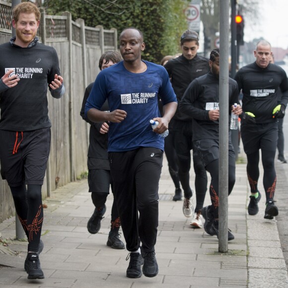 Le prince Harry a visité le 26 janvier 2017 un foyer Depaul à Willesden (nord-ouest de Londres), que sa mère Lady Di avait inauguré en 1995, pour rencontrer de jeunes SDF épaulés par l'association The Running Charity et faire, après un bon échauffement, quelques foulées avec eux.