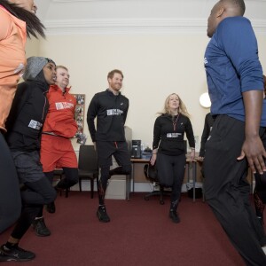 Le prince Harry a visité le 26 janvier 2017 un foyer Depaul à Willesden (nord-ouest de Londres), que sa mère Lady Di avait inauguré en 1995, pour rencontrer de jeunes SDF épaulés par l'association The Running Charity et faire, après un bon échauffement, quelques foulées avec eux.