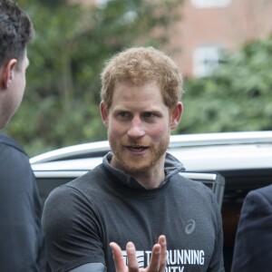 Le prince Harry a visité le 26 janvier 2017 un foyer Depaul à Willesden (nord-ouest de Londres), que sa mère Lady Di avait inauguré en 1995, pour rencontrer de jeunes SDF épaulés par l'association The Running Charity et faire, après un bon échauffement, quelques foulées avec eux.