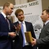 Le prince William et la prince Harry ont remis le prix "Endeavour Fund" à Londres, le 17 janvier 2017.