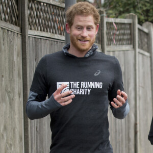 Le prince Harry a visité le 26 janvier 2017 un foyer Depaul à Willesden (nord-ouest de Londres), que sa mère Lady Di avait inauguré en 1995, pour rencontrer de jeunes SDF épaulés par l'association The Running Charity et faire, après un bon échauffement, quelques foulées avec eux.