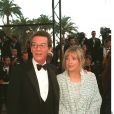  John Hurt lors de la montée des marches pour The Brave au Festival de Cannes en 1997. L'acteur célèbre pour ses rôles dans Midnight Express, Elephant Man et Harry Potter est mort à 77 ans le 25 janvier 2017. 