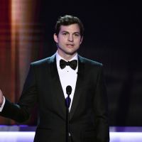 Ashton Kutcher : Son coup de gueule en écho à Mila Kunis, "une réfugiée"