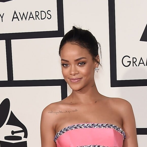 Rihanna à la 57ème soirée annuelle des Grammy Awards au Staples Center à Los Angeles, le 8 février 2015.