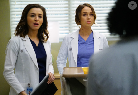 Caterina Scorsone et Camilla Luddington dans la saison 12 de Grey's Anatomy.