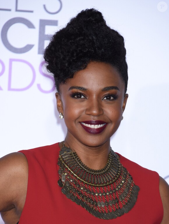 Jerrika Hinton lors de la soirée des People's Choice awards à Los Angeles, le 6 janvier 2016.