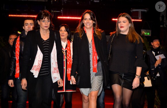 La princesse Stéphanie de Monaco et ses filles Pauline Ducruet et Camille Gottlieb - 6ème édition de "New Generation", compétition pour de jeunes artistes présentée par le festival international du cirque de Monte-Carlo à l'Espace Fontvieille à Monté-Carlo, Monaco le 4 février 2017. © Michael Alesi/Pool restreint Monaco/Bestimage