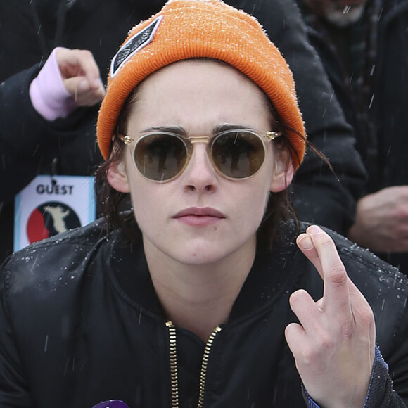 Kristen Stewart - Les célébrités participent à la marche des femmes contre Trump lors du Festival du Film Sundance à Park City en Utah, le 21 janvier 2017