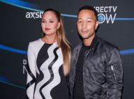 Chrissy Teigen, un sein à l'air : Sa poitrine fait le buzz lors du Super Bowl