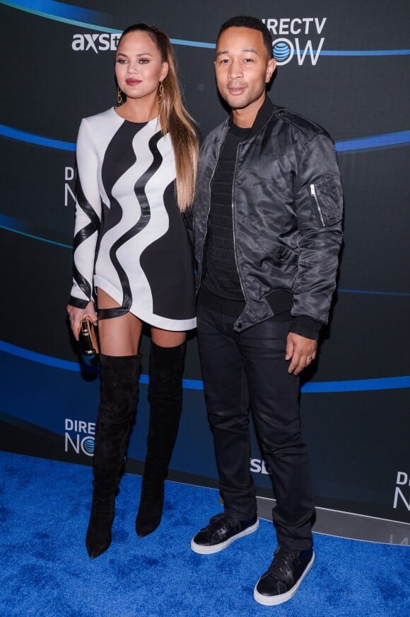 Chrissy Teigen et John Legend arrivent à la soirée DIRECTV NOW Super Saturday Night Super Bowl Party au Club Nomadic de Houston, le 4 février 2017