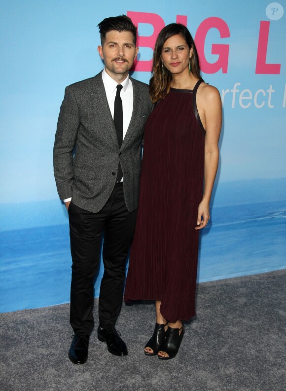 Adam Scott et sa femme Naomi Scott à la première de la série ‘Big Little Lies' au théâtre Chinois à Hollywood, le 7 février 2017