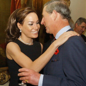 Tara Palmer Tomkinson et le prince Charles à la réception du Mois de sensibilisation au cancer du sein à Londres, le 27 octobre 2003 à Clarence House, Londres.