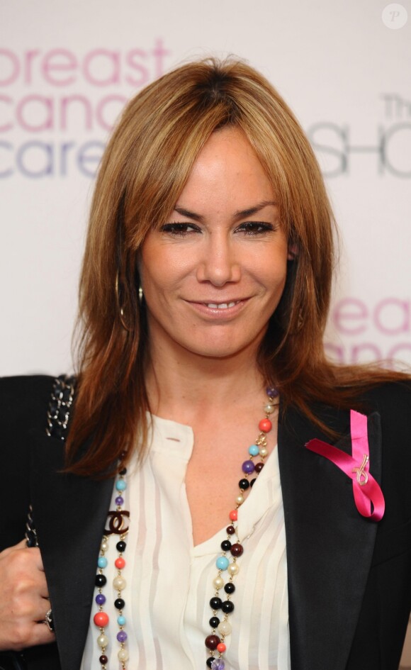 Tara Palmer-Tomkinson en octobre 2009 lors d'une campagne de sensibilisation au cancer du sein, à Londres.