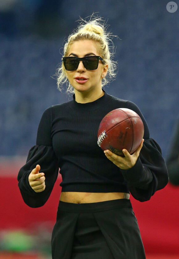 Lady Gaga avant son concert pendant la mi-temps du Super Bowl, à Houston, le 5 février 2017.