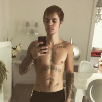 Justin Bieber torse nu pour son retour sur Instagram : Un gros coup de pub...