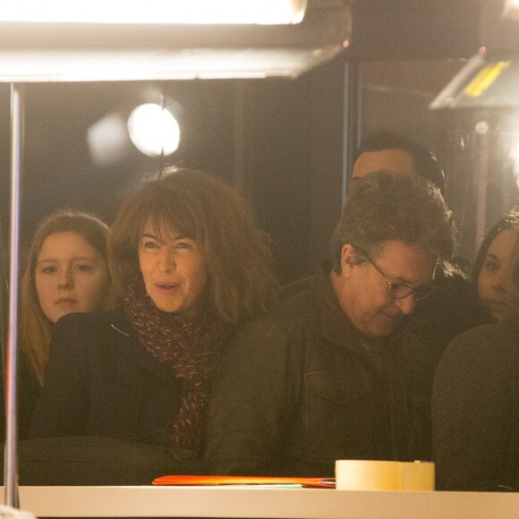 Semi-exclusif - François Cluzet et sa femme Narjiss Slaoui-Falcoz - Arrivées à l'avant-première du film "Rock'n Roll" au Pathé Beaugrenelle à Paris le 13 février 2017.