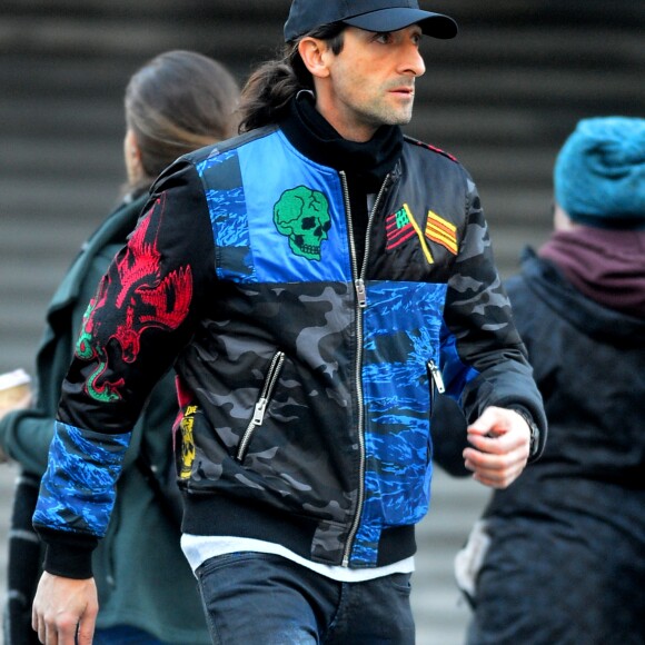 Exclusif - Adrien Brody dans la rue à Manhattan le 27 décembre 2016.