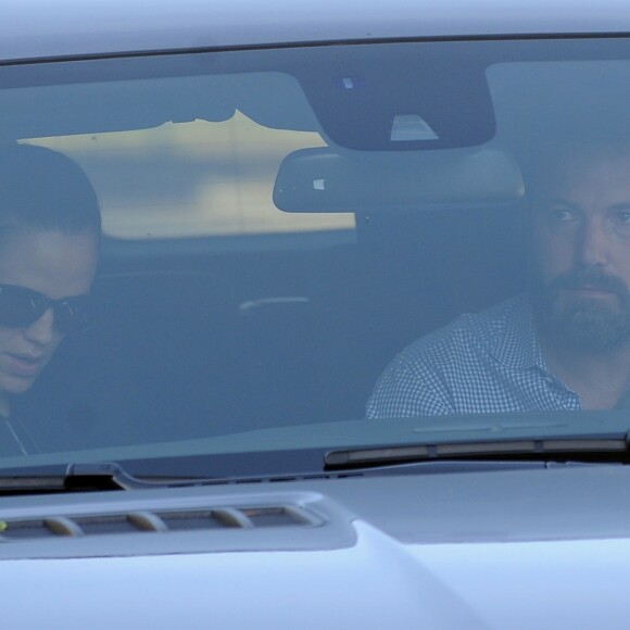 Jennifer Garner et Ben Affleck sont allés avec leur fils Samuel prendre des boissons à emporter à Santa Monica, le 7 novembre 2016.