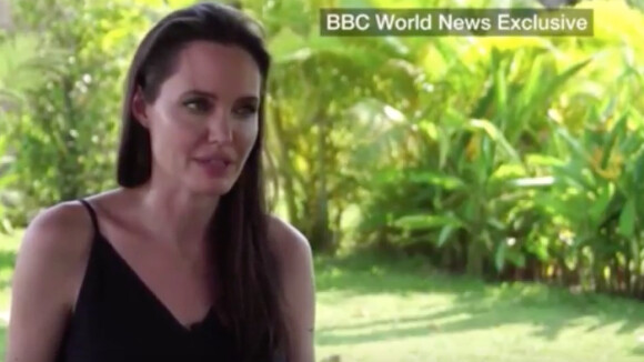 Angelina Jolie, ses 1ers mots sur son divorce avec Brad Pitt : "Je fais face"