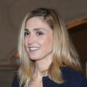 Julie Gayet lors de la 22ème cérémonie des Lauriers de la Radio et de la Télévision, organisée par le Club Audiovisuel de Paris, au théâtre du Châtelet, à Paris, France, le 13 février 2017.