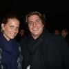 Alexandre Balkany et sa femme Solenne Gallagher lors de l'avant-première du film " Vive la France " à l' UGC Ciné Cité Bercy à Paris, le 19 février 2013