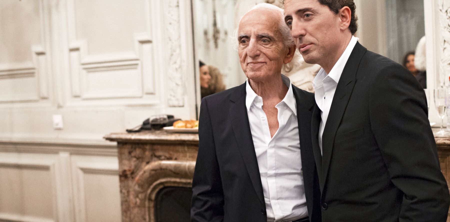 Gad Elmaleh Origine De Ses Parents Gad Elmaleh : Son papa se moque de lui dans une vidéo hilarante