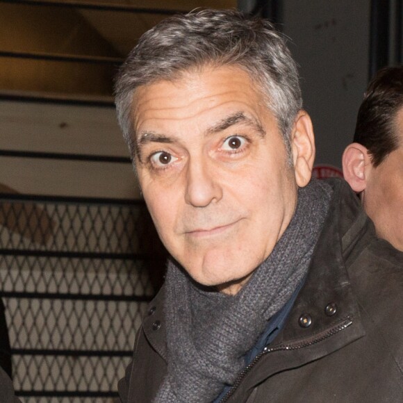 Semi-exclusif - L'acteur américain George Clooney sort de la répétition de la 42e cérémonie des César du cinéma, organisée par l'Académie des arts et techniques du cinéma, à la salle Pleyel à Paris, France, le 23 février 2017.