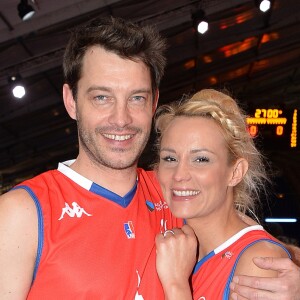 Semi-Exclusif - Elodie Gossuin et son mari Bertrand Lacherie - Match des célébrités (défi AG2R La Mondiale) au profit de l'association "Petits Princes" dans le cadre de la Disneyland Paris Leaders Cup LNB, compétition de basket qui réunit les 8 meilleures équipes de PRO A à la Disney Events Arena, le 20 février 2016.© Veeren/Bestimage