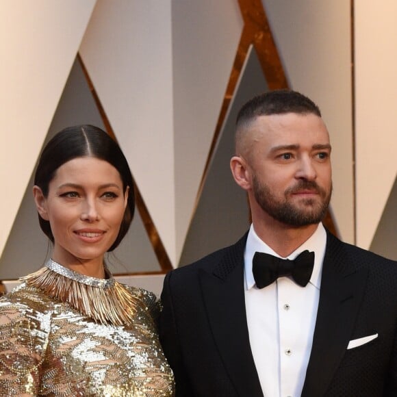 Justin Timberlake et Jessica Biel sur le tapis rouge des Oscars au Dolby Theatre, Los Angeles, le 26 février 2017.