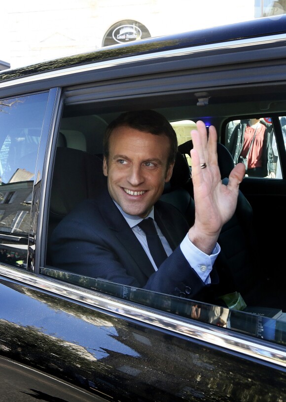 Emmanuel Macron lors d'une réunion publique à Saint-Priest-Taurion, près de Limoges. Le 25 février 2017 © Patrick Bernard / Bestimage