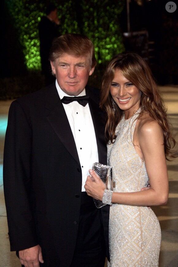 Donald Trump et Melania à la Vanity Fair Oscar Party à Los Angeles, le 28 février 2005.