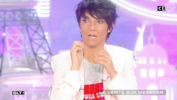 Thierry Ardisson hypnotisé par Messmer : Florence Foresti prend sa place. Emission "Salut les Terriens !" sur C8. Le 4 mars 2017.
