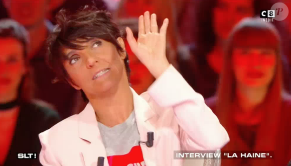 Florence Foresti dans "Salut les Terriens !" sur C8. Le 4 mars 2017.