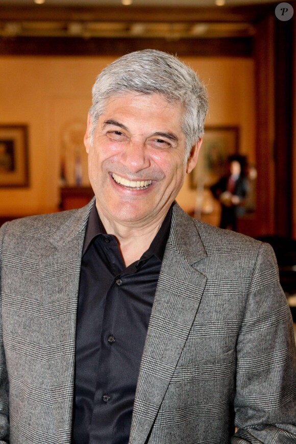 L'acteur Georges Corraface s'est vu remettre le titre de Citoyen d'honneur de la Ville d'Athènes lors d'une cérémonie à la mairie de la capitale grecque le 6 mars 2017. © Aristidis Vafeiadakis via ZUMA Wire / Bestimage