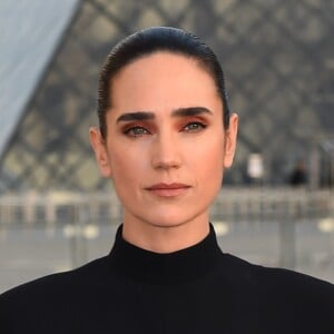 Jennifer Connelly au défilé de mode "Louis Vuitton", collection prêt-à-porter Automne-Hiver 2017-2018 à Paris,Musée du Louvre le 7 Mars 2017.