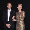 Scarlett Johansson et son mari Romain Dauriac au défilé Tom Ford Automne/Hiver pour femme à Los Angeles, le 20 février 2015