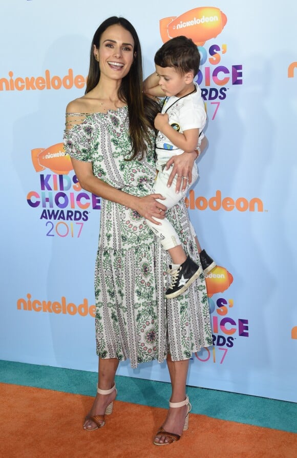 Jordana Brewster et son fils Julian - Nickelodeon's 2017 Kids' Choice Awards à l'USC Galen Center à Los Angeles le 11 mars 2017.