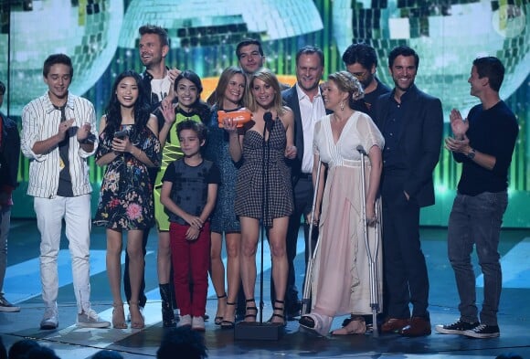 Le cast de 'Fuller House' (Série télévisée préférée) - Nickelodeon's 2017 Kids' Choice Awards à l'USC Galen Center à Los Angeles le 11 mars 2017.