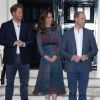 Le prince William, la duchesse Catherine de Cambridge et le prince Harry recevaient à dîner au palais de Kensington le 22 avril 2016 Barack et Michelle Obama.