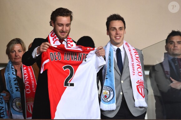 Pierre Casiraghi et son cousin Louis Ducruet lors du match retour de huitième de finale de Ligue des Champions entre l'AS Monaco et Manchester City au stade Louis II à Monaco le 15 mars 2017. Le club de la principauté, défait à l'aller 5 à 3, s'est qualifié pour les quarts de finale en battant les Anglais 3 buts à 1. © Bruno Bebert/Bestimage