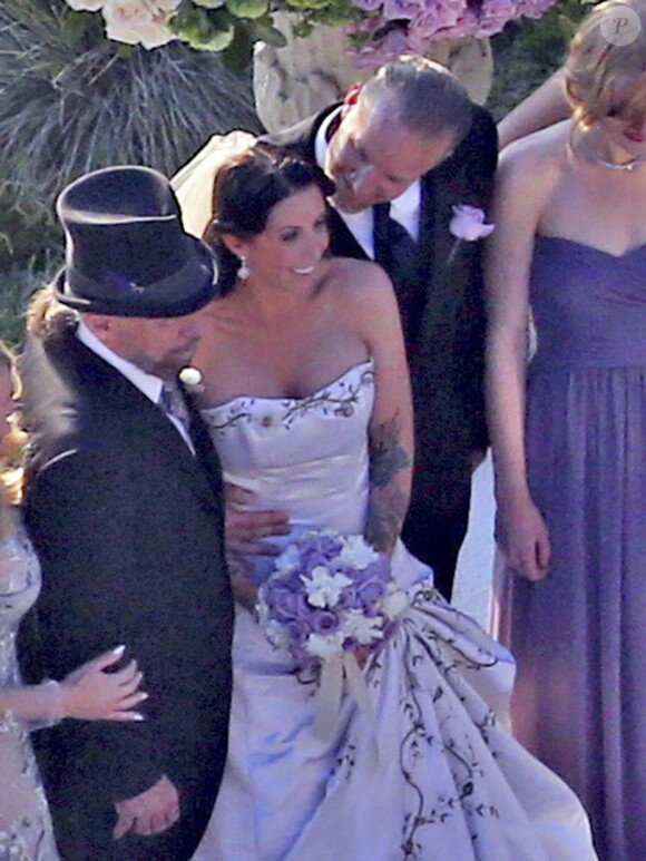 Jesse James et Alexis Dejoria lors de leur mariage à Malibu le 24 mars 2013