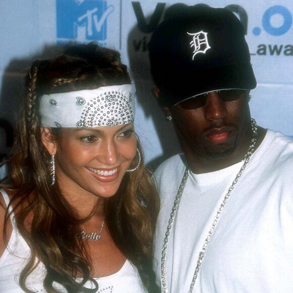 Jennifer Lopez et Puff Daddy aux MTV Video Awards à New York en septembre 2000. Le couple s'est fréquenté entre 1999 et 2001.