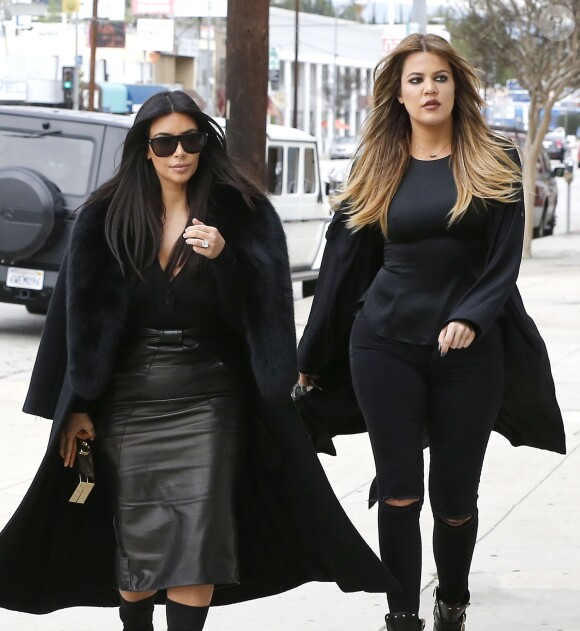 Kim Kardashian, Khloe Kardashian et Scott Disick visitent un magasin de sport à Woodland Hills Los Angeles, le 30 janvier 2015