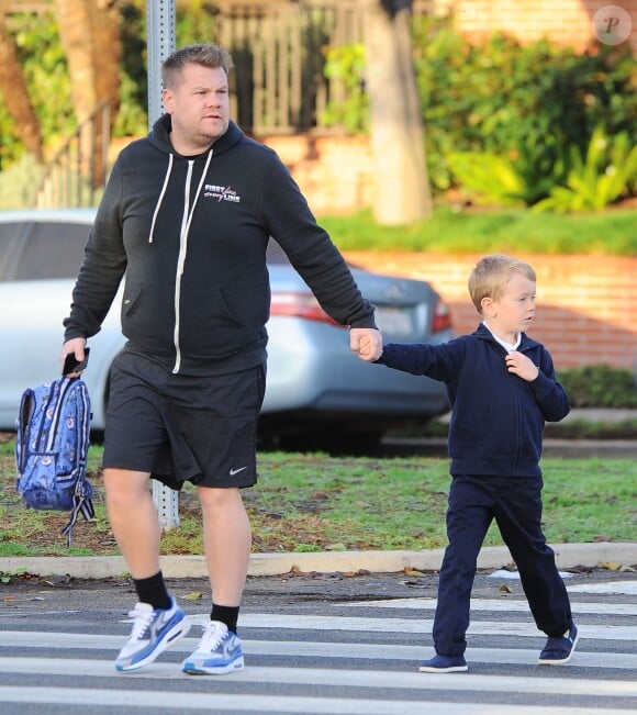 James Corden dépose son fils Max à l'école à Los Angeles, Californie, Etats-Unis, le 6 janvier 2017