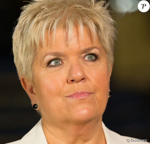Exclusif - No Web No Blog - Mimie Mathy - Backstage de l'enregistrement de l'émission "La télé chante pour le Sidaction" aux Folies Bergère à Paris.