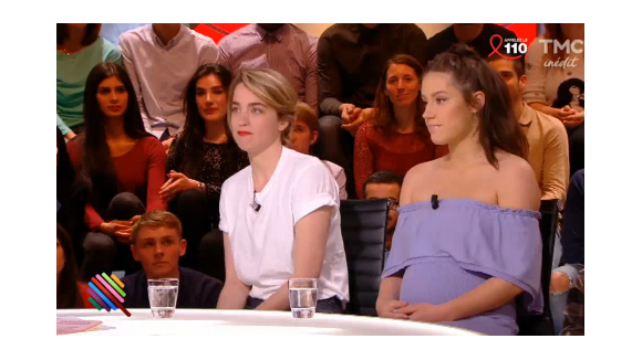 Adèle Exarchopoulos au côté d'Adèle Haenel dans Quotidien, le 24 mars 2017.