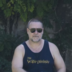 Russell Crowe à Wooloomoolloo, Sydney, Australie, le 26 mars 2017. Tennyson, le plus jeune fils de l'acteur, était également là